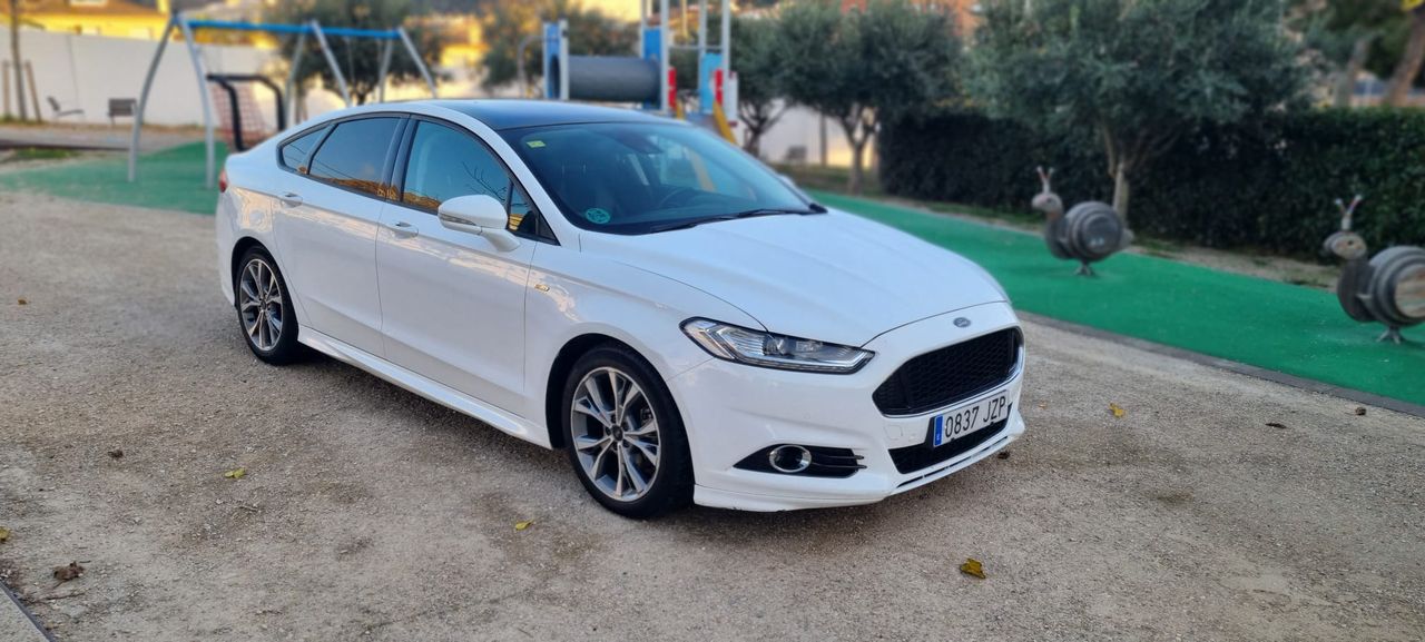 Ford Mondeo Berlina ST-Line 2.0 TDCi 110 kW (150 CV) PowerShift Et C  - Foto 1