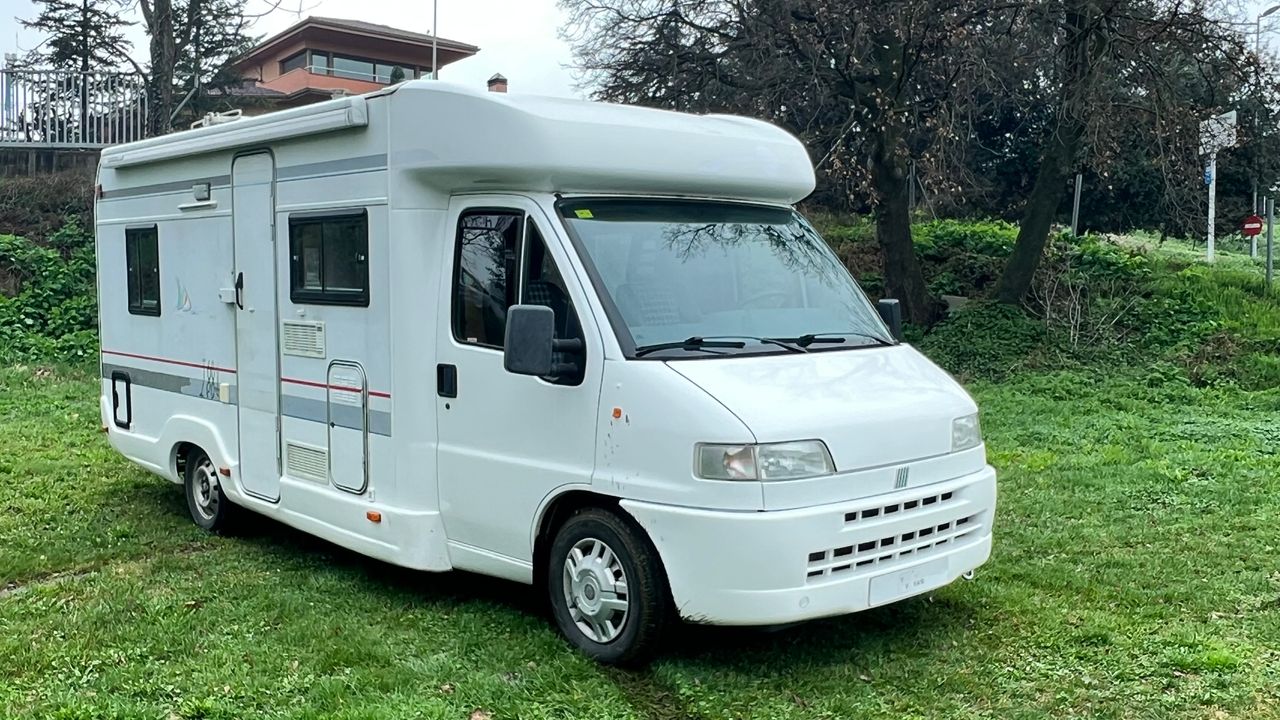Bürstner T604 110cv   - Foto 1