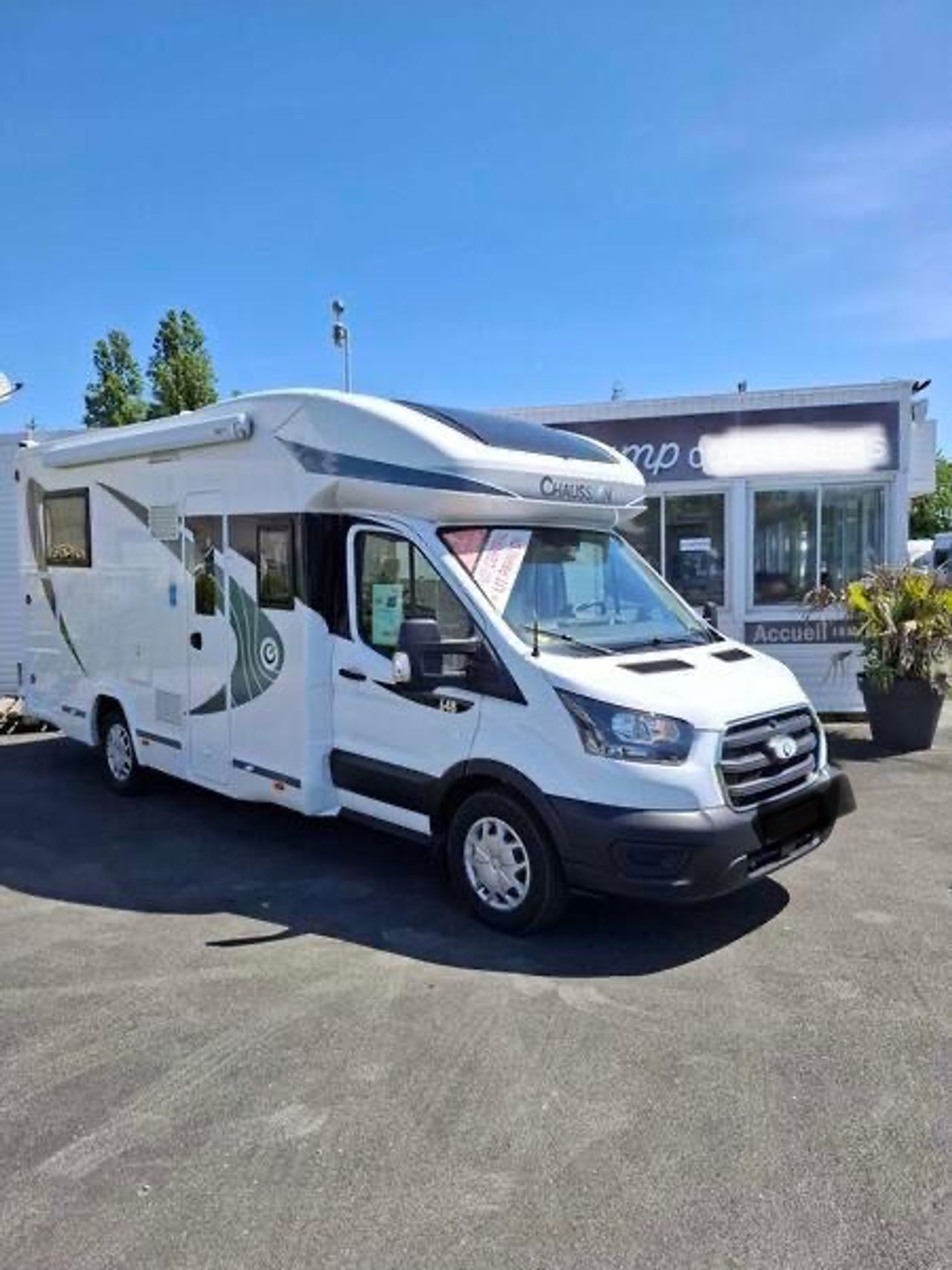 Chausson 648EB Face to Face y cama isla   - Foto 1