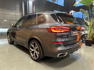 BMW X5 xDrive 45e Pack M  395 cv   - Foto 6