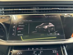 Audi Q8 55 Tfsi  Quattro  340 cv Black Line Sline 340 cv   - Foto 31