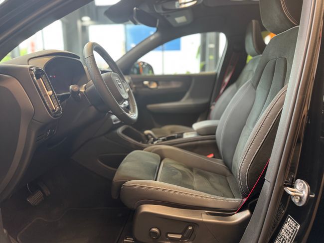 Volvo C40 Twin Recharge Ultimate 408 cv   - Foto 18