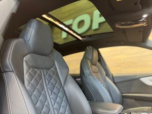 Audi Q8 55 TFSIe Quattro  Black Line  380 cv   - Foto 13
