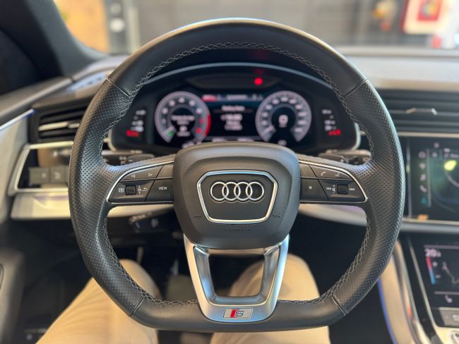 Audi Q8 55 TFSIe Quattro  Black Line  380 cv   - Foto 22