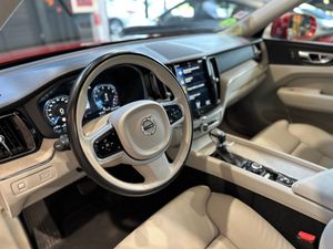 Volvo XC60 T5 2.0 AWD INSCRIPTION   - Foto 11