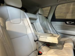 Volvo XC60 T5 2.0 AWD INSCRIPTION   - Foto 31