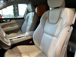 Volvo XC60 T5 2.0 AWD INSCRIPTION   - Foto 13
