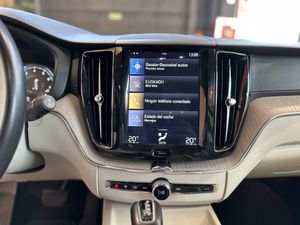 Volvo XC60 T5 2.0 AWD INSCRIPTION   - Foto 18