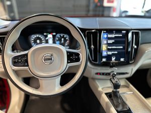 Volvo XC60 T5 2.0 AWD INSCRIPTION   - Foto 21