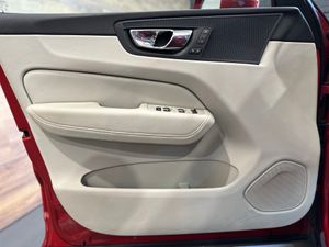 Volvo XC60 T5 2.0 AWD INSCRIPTION   - Foto 14