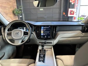 Volvo XC60 T5 2.0 AWD INSCRIPTION   - Foto 30