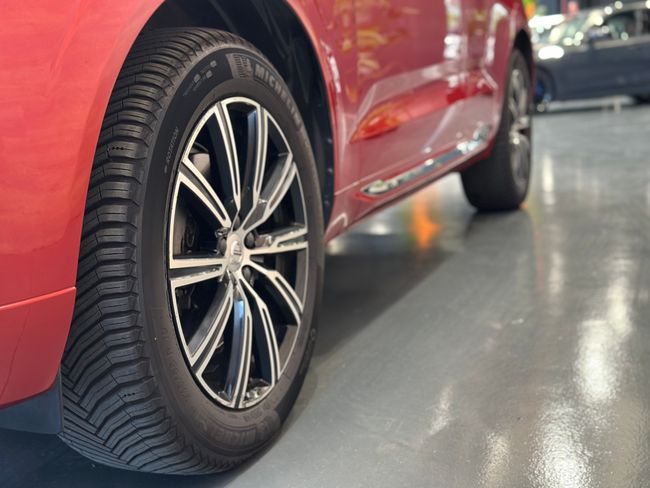 Volvo XC60 T5 2.0 AWD INSCRIPTION   - Foto 10