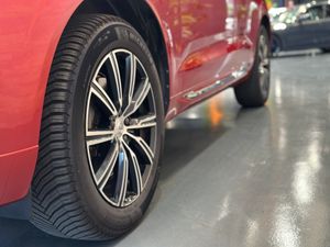 Volvo XC60 T5 2.0 AWD INSCRIPTION   - Foto 10