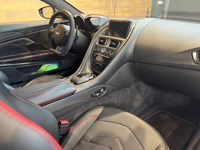 Aston martin DBS Superleggera  725cv   - Foto 13