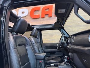 Jeep Wrangler 2.0T GME Sahara 8ATX 272cv    - Foto 13