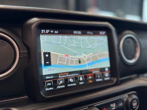 Jeep Wrangler 2.0T GME Sahara 8ATX 272cv    - Foto 20