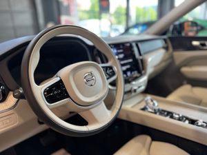 Volvo XC60 2.0 T6 Awd Recharge Inscription 340 cv   - Foto 26