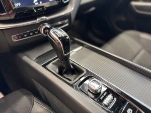 Volvo XC60 2.0  D3  150 cv  MOMENTUM   - Foto 12