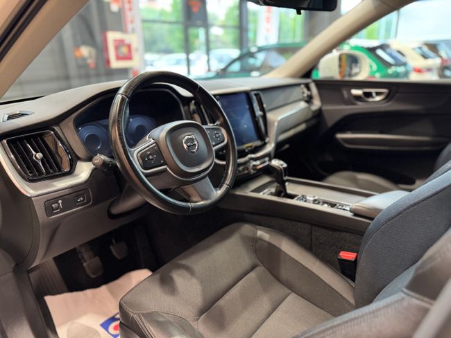 Volvo XC60 2.0  D3  150 cv  MOMENTUM   - Foto 13