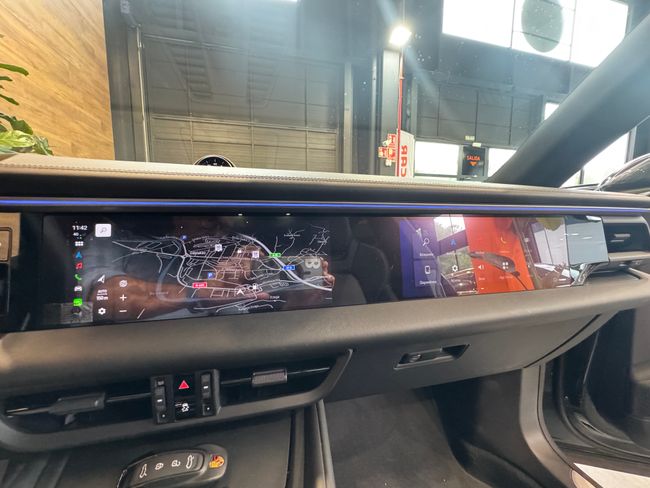 Porsche Macan 4 ELECTRIC   - Foto 21