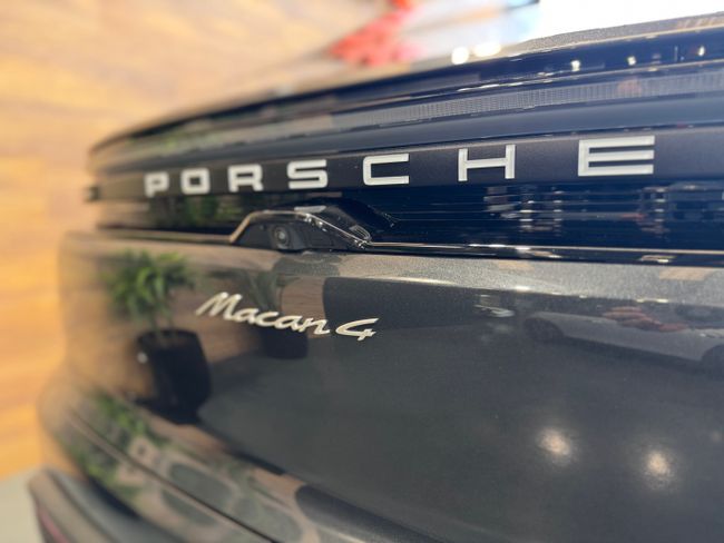 Porsche Macan 4 ELECTRIC   - Foto 17