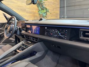 Porsche Macan 4 ELECTRIC   - Foto 15