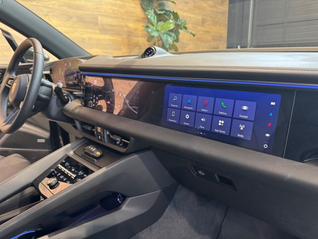 Porsche Macan 4 ELECTRIC   - Foto 16