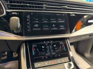 Audi Q8 55 TFSIe Quattro S Line  Plus  380 cv   - Foto 23