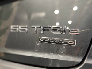 Audi Q8 55 TFSIe Quattro S Line  Plus  380 cv   - Foto 10