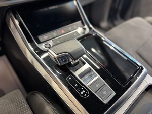 Audi Q8 55 TFSIe Quattro S Line  Plus  380 cv   - Foto 15