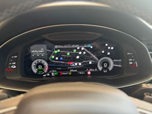 Audi Q8 55 TFSIe Quattro  Black Line  380 cv   - Foto 28