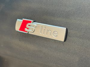 Audi Q8 55 TFSIe Quattro  Black Line  380 cv   - Foto 29