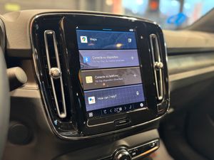 Volvo C40 Recharge Twin Ultimate Awd 400 cv  - Foto 17