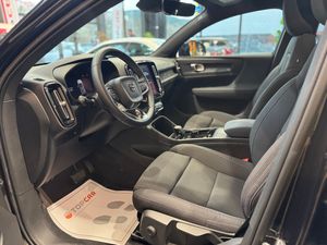 Volvo C40 Recharge Twin Ultimate Awd 400 cv  - Foto 17