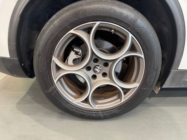 Alfa Romeo Stelvio 2.0 Q4  200 cv  - Foto 12