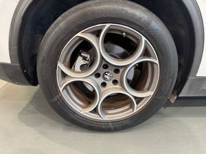 Alfa Romeo Stelvio 2.0 Q4  200 cv  - Foto 12