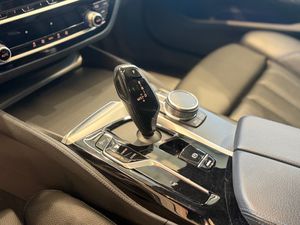 BMW Serie 5 520D xDrive  Touring Pack M Sport  - Foto 15