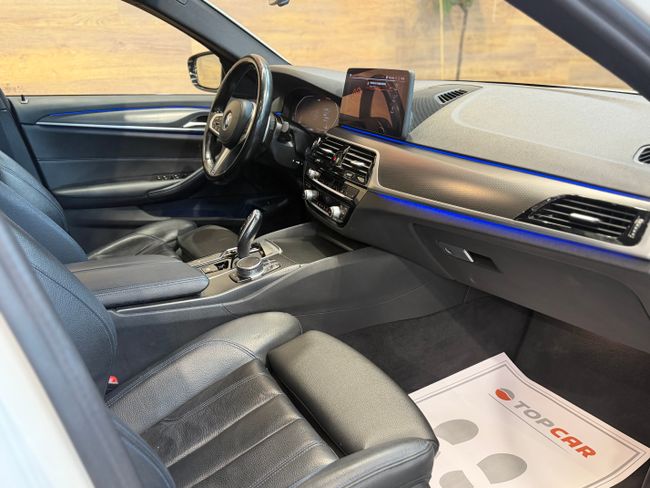 BMW Serie 5 520D xDrive  Touring Pack M Sport  - Foto 9