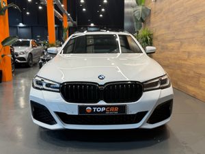 BMW Serie 5 520D xDrive  Touring Pack M Sport  - Foto 3