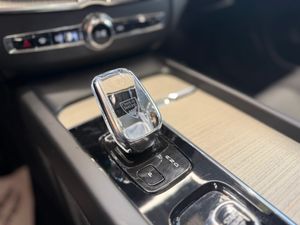 Volvo XC60 T6  Awd Recharge Inscription  340 cv  - Foto 17