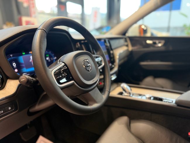 Volvo XC60 T6  Awd Recharge Inscription  340 cv  - Foto 23