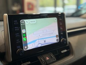 Toyota Rav4 Rav 4  220H Advance Techo  - Foto 16