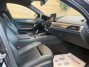 BMW Serie 5 530e Touring M Sport  - Foto 12