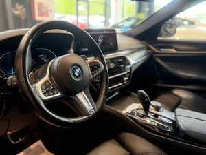 BMW Serie 5 530e Touring M Sport  - Foto 13