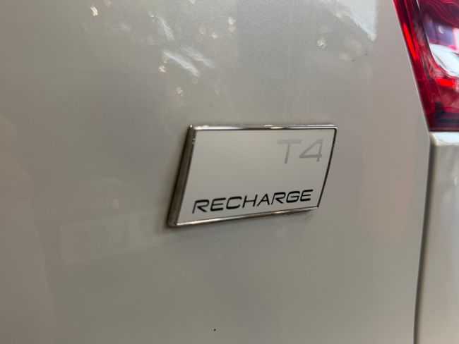 Volvo XC40 XC 40 T4 Twin Recharge Inscription  EX Auto 180 cv  - Foto 9