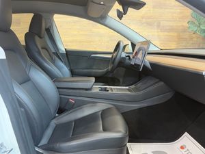 Tesla Model Y Dual Motor 4wd Gran autonomia  - Foto 12