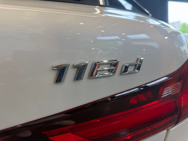 BMW Serie 1 118d Auto  - Foto 9