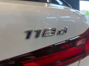 BMW Serie 1 118d Auto  - Foto 9