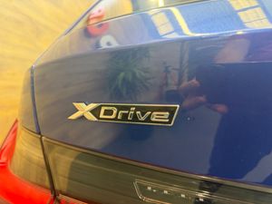 BMW Serie 3 330e  xDrive Touring 292 cv M sPORT  - Foto 8