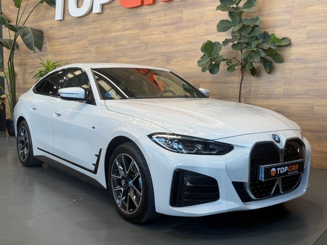 BMW i4 eDrive 4.0 M Sport  - Foto 1